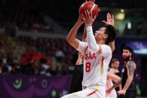 赵睿：加盟北京男篮最主要是缘分 很荣幸第一次加盟国企俱乐部