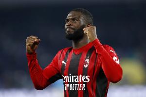 续约留队？托莫里：AC米兰是我的家，除非管理层告知让我离开