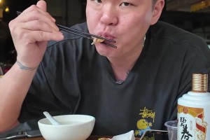 朱芳雨：NBA比赛节奏比CBA快太多了，杨瀚森第一节就心肺拉满了！